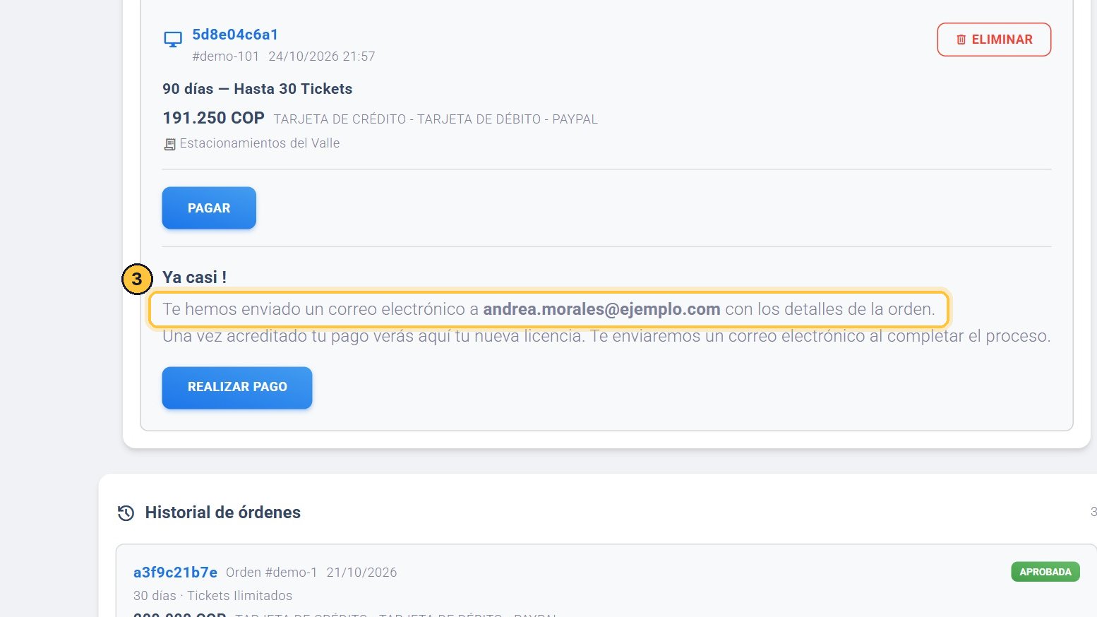 Con efectivo o transferencia, sigue lo que dice el correo que te enviamos: envías el comprobante, y soporte aprueba la licencia.