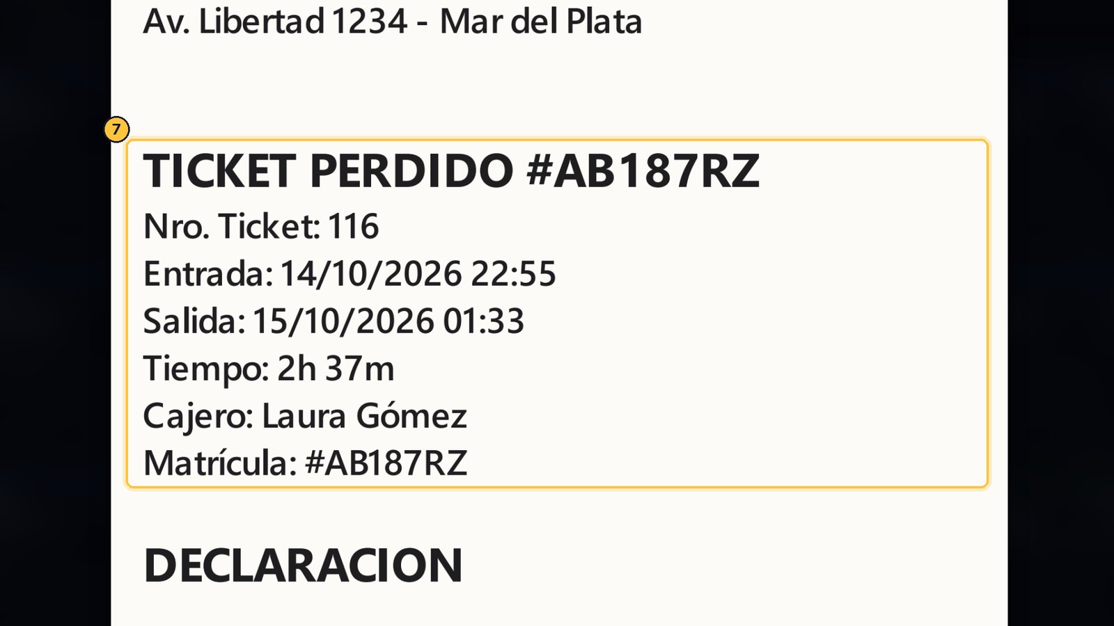 Arriba van los datos del ticket: la matrícula, la entrada, la salida y el tiempo.